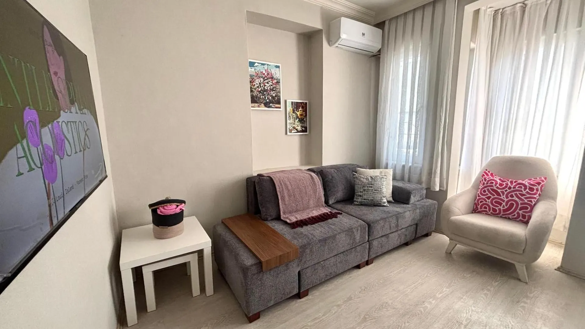 Willa Pink House Walk Everywhere, 3Br, Fiber Internet Stambuł