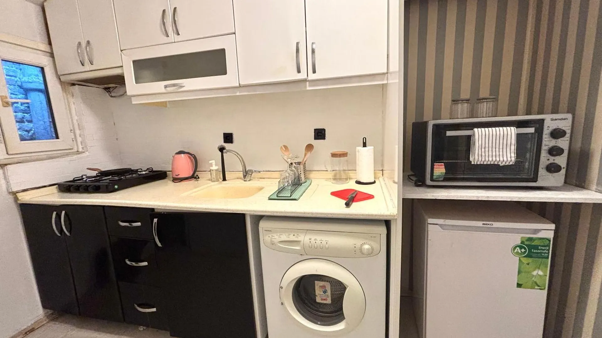Willa Pink House Walk Everywhere, 3Br, Fiber Internet Stambuł Turcja