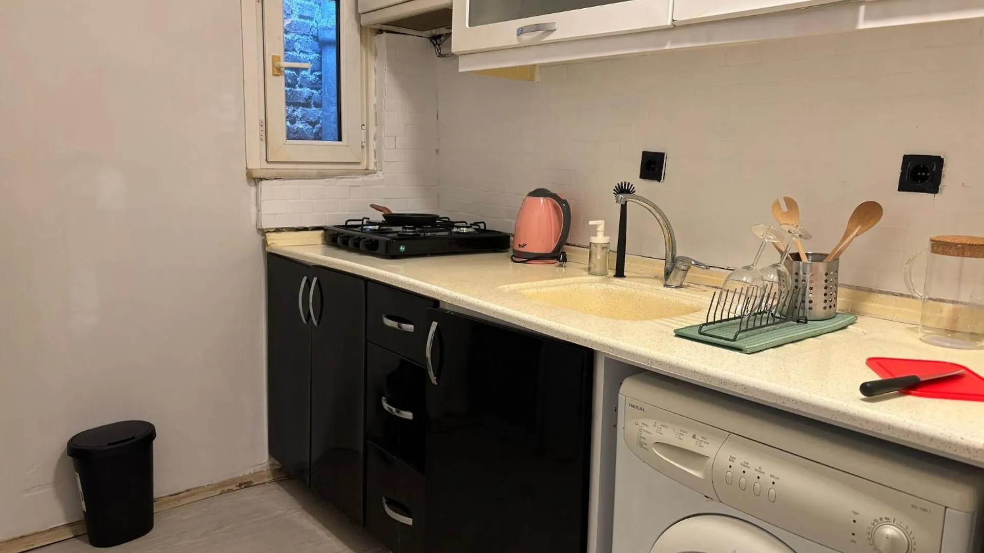 Villa Pink House Walk Everywhere, 3Br, Fiber Internet Istanbul