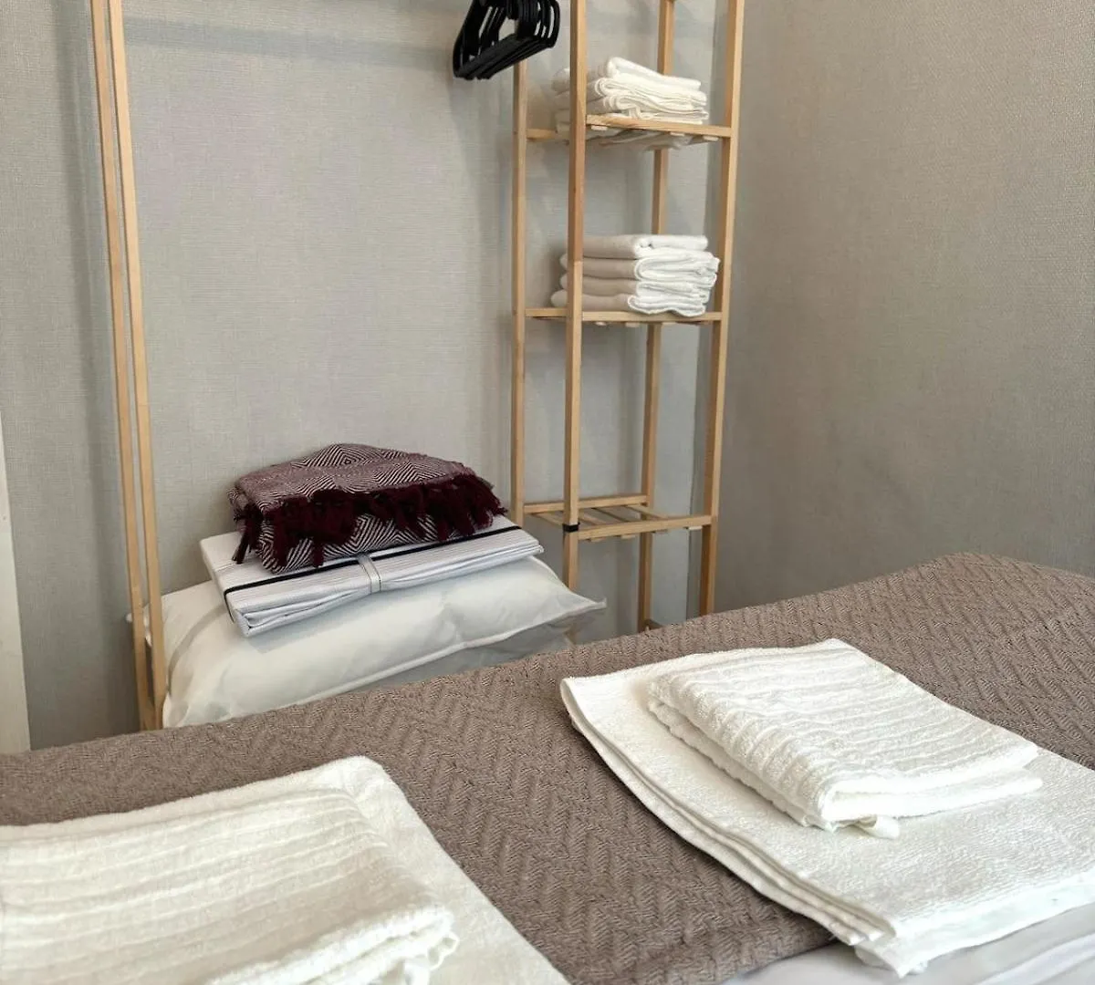 Pink House Walk Everywhere, 3Br, Fiber Internet Istanbul 0*,  Turkey